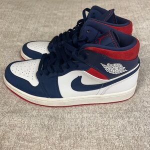 JORDAN 1 MID SE USA OLYMPIC SZ 9